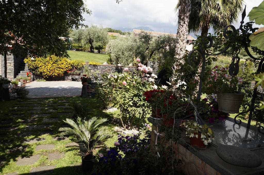 Villa Del Sole Zafferana Etnea Exterior photo